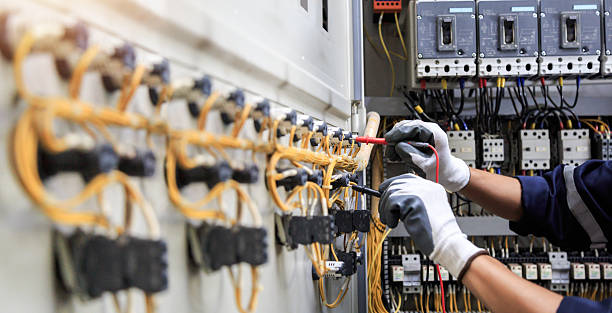 Professional Electrician technician working in Huber Heights, OH